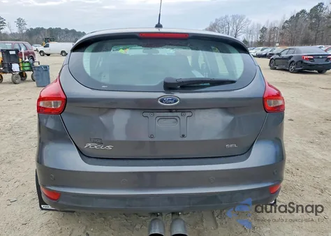 2018 Ford Focus Sel z USA, uszkodzony, nr VIN 1FADP3M27JL217450